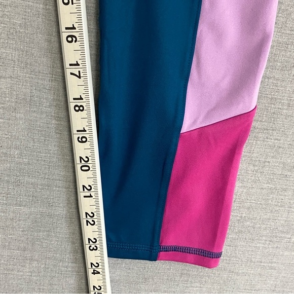 NEW Lou & Grey Side Pocket Leggings Size Small - Picture 10 of 11